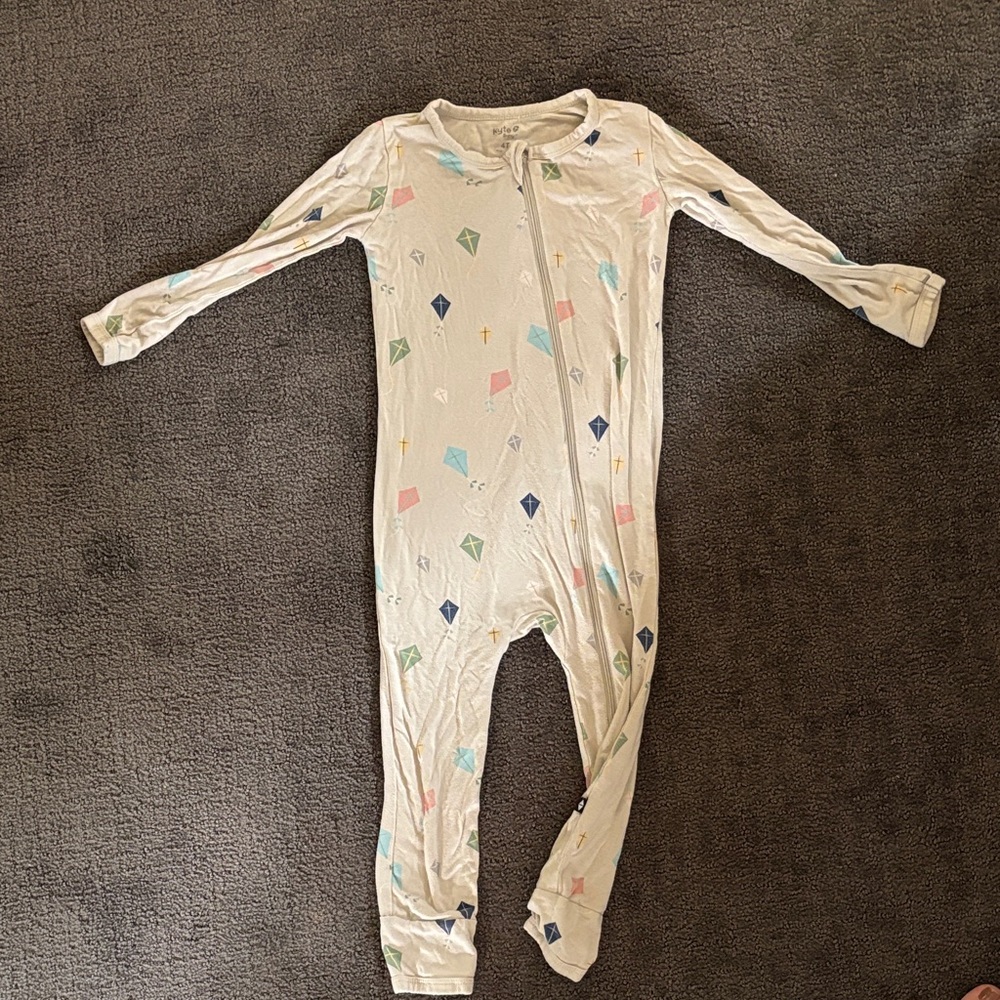 Kyte BABY Kids Pajama Set - Multicolor Kite Print